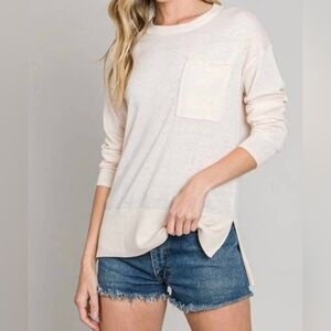 BE COOL Fine Knit Sweater in Vanilla - Chest Pocket - Side Slits - Size S/M